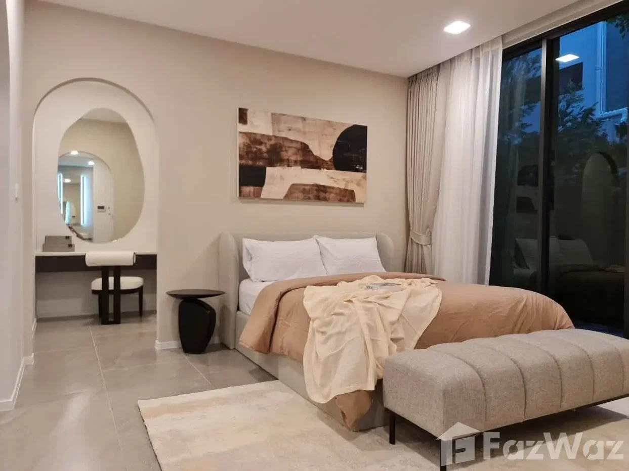 picture Vive Krungthep Kreetha 6852853 - 8/17