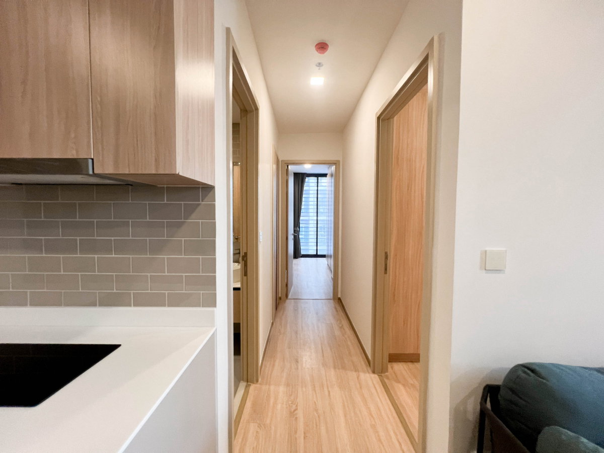 picture XT Phayathai | Trendy City Center Condo, Prime Location, Ready to Move In - 7/21