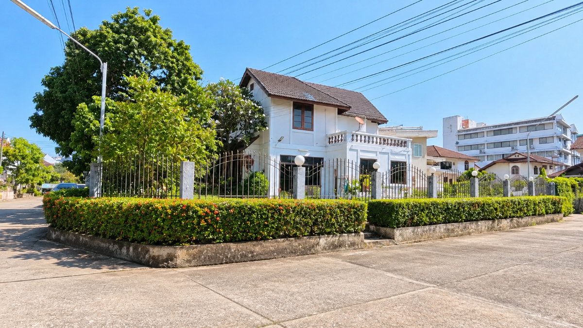 รูป 🏡 ขายบ้านหลังใหญ่ 2 ชั้น แปลงมุม ในเมืองเชียงใหม่ @หมู่บ้านเชียงใหม่วิลล่า 2 | ถนนมหิดล เชียงใหม่ | ใกล้สนามบินเชียงใหม่ 📞 080-128-5266 - รูปที่ 3/24