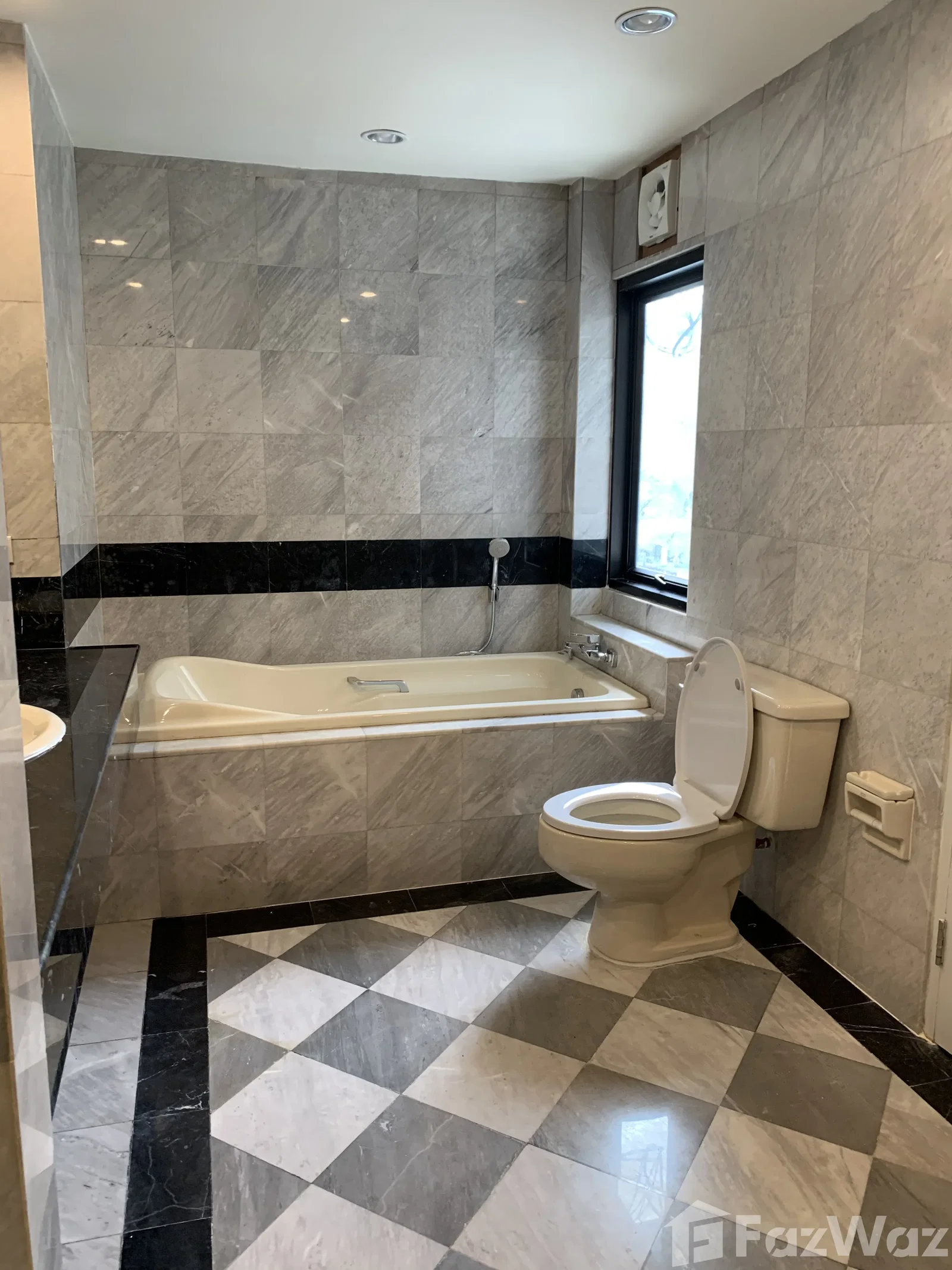 3-bed townhouse for sale, 340 sqm, 24 sq wah, Watthana