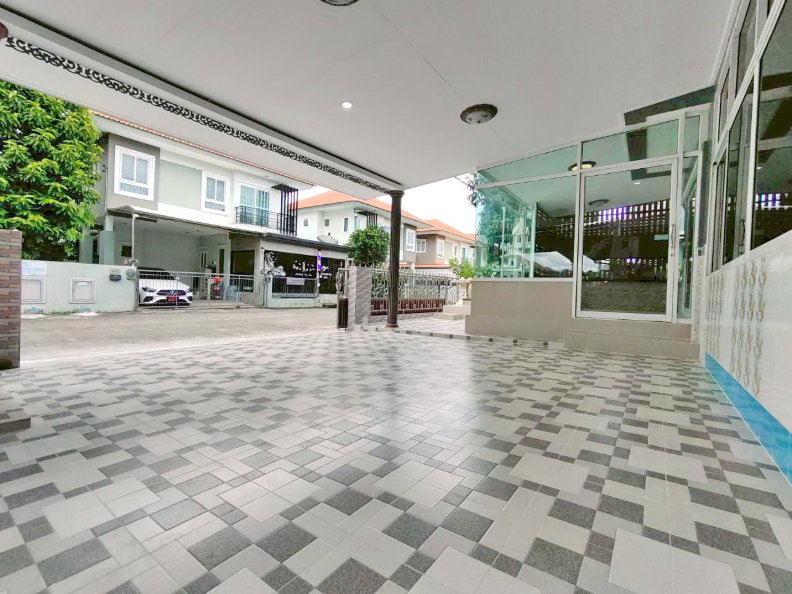 รูป ขายถูก บ้านเดี่ยว หมู่บ้านลภาวัน 21 ต่อเติมเต็มพื้นที่ รีโนเวทใหม่ทั้งหลัง 6 นอน 3 น้ำ - รูปที่ 3/15