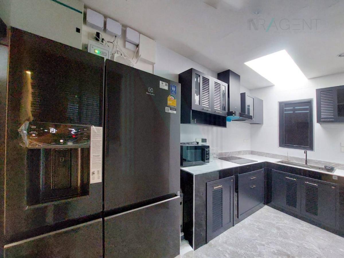 รูป 📌 ขายบ้านแฝด โครงการ นินญา กัลปพฤกษ์ 2 ชั้น 5 ห้องนอน 5 ห้องน้ำ - รูปที่ 4/8