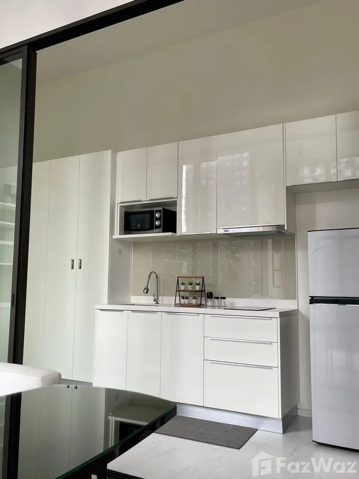 picture Chewathai Asoke | Duplex Condo with Makkasan Garden View 6848300 - 3/8