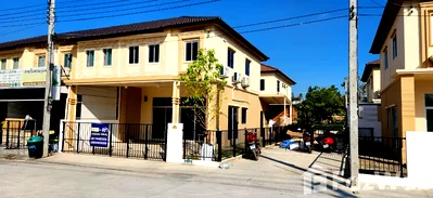 Townhouses for sale Bangkok : 2 Bedroom Townhouse for sale at Pruksa Ville Ramkhamhaeng-Wongwaen (Mistine)  6829805