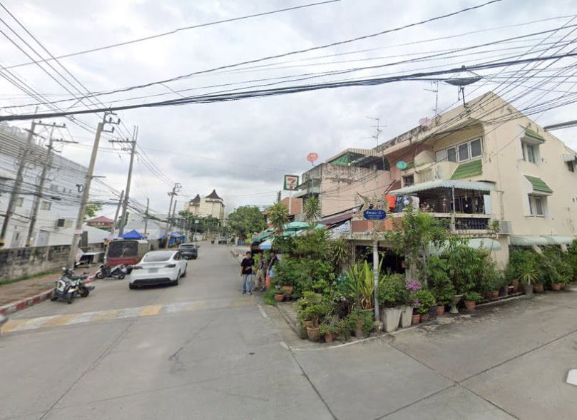 รูป  ขายที่ดินพร้อมสิ่งปลูกสร้าง บางนา-ตราด ซอย 53 ใกล้ Mega Bangna - รูปที่ 3/4