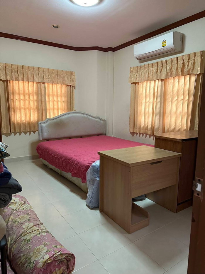 รูป บ้านเดี่ยวสัตหีบ 100 ตรว ทำเลดีติดถนน 3ห้องนอน 3ห้องน้ำ (เจ้าของขายเอง) - รูปที่ 7/12