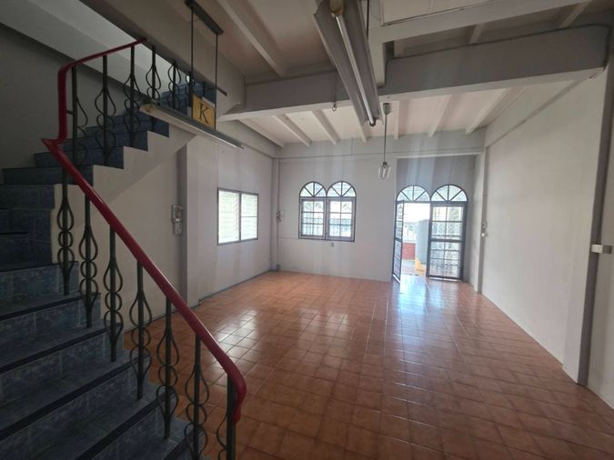 3-bed townhouse for rent, 150 sqm, 18 sq wah, Huai Khwang