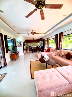 Houses for sale Ko Samui Surat Thani : 200sqm Villa- 3 apts - Sea View - Pool - 5 min Walk to Beach 6831050