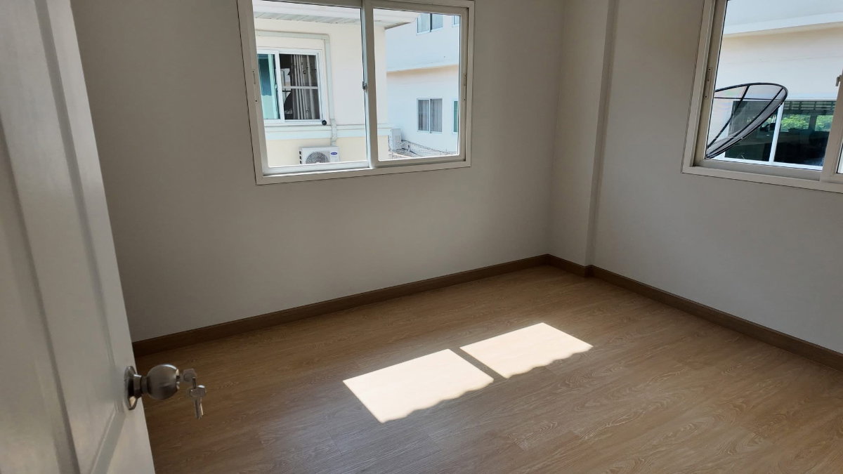 รูป !! ขายถูก !! 🏡 ขาย บ้านเดี่ยว 2 ชั้น ในโครงการคุณภาพ ความปลอดภัยสูง เดินทางสะดวก หมู่บ้านติดถนนวงแหวนรอบ 2 - รูปที่ 14/16