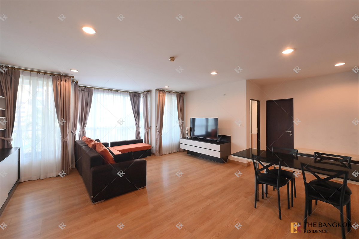 picture The Address Sukhumvit 42 near BTS Ekkamai Condo in Business District - 2/10