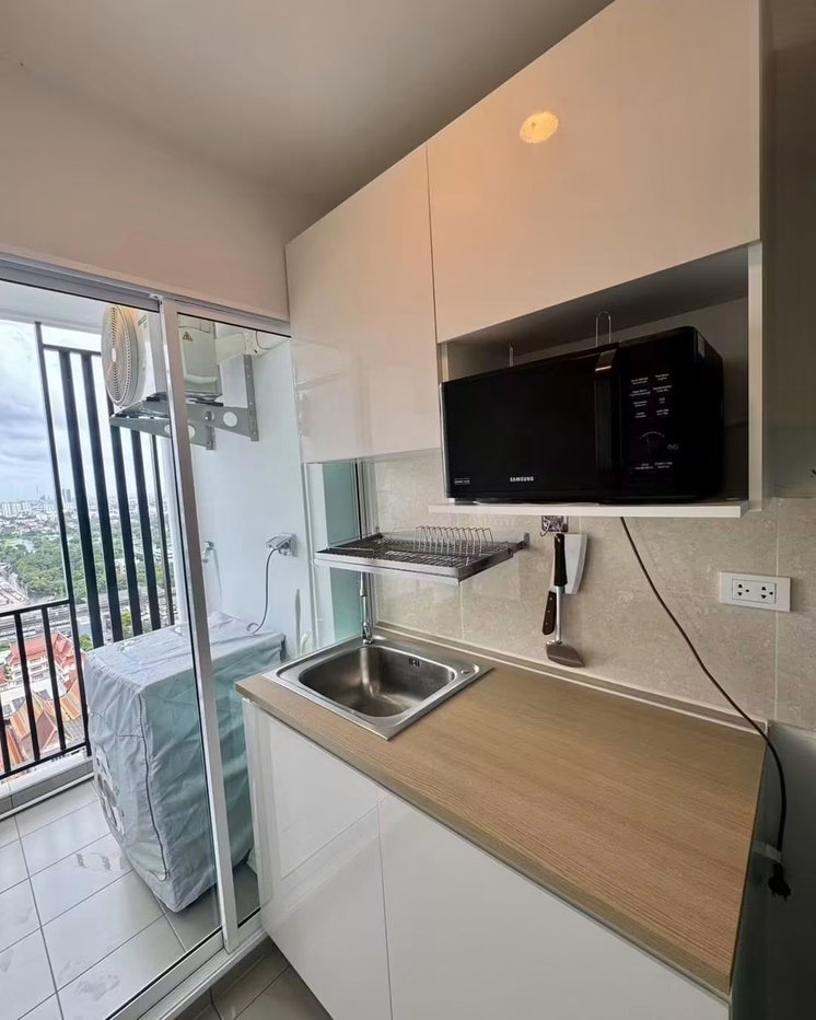 picture Come with good view and privacy comfortable fully furnished room at Regent Home Bangna - 4/8