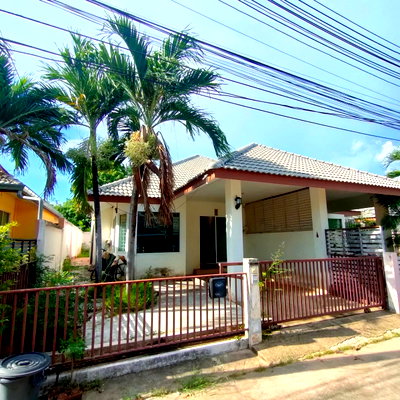 บ้านแฝด ชลบุรี : ฿2,490,000 "ขายด่วน เจ้าของขายเอง ต่อรองได้"