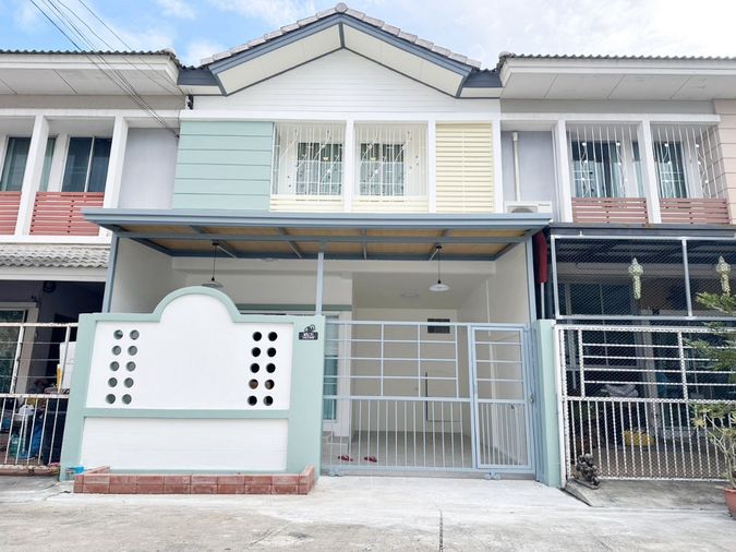 ขายทาวน์โฮม 4 ห้องนอน 88 ตร.ม. 22.5 ตร.ว. เขตสะพานสูง