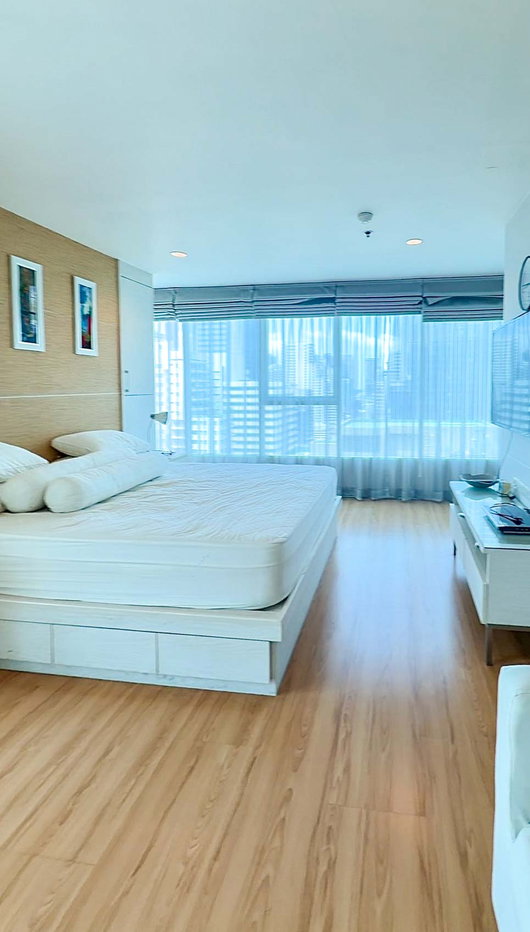 รูป ให้เช่า คอนโด Sukhumvit Living Town แบบ 2 นอน 3 น้ำ 124 ตรม ใกล้ MRT เพชรบุรี อโศก สุขุมวิท  พร้อมพงษ์ : KT26R-030 - รูปที่ 1/9