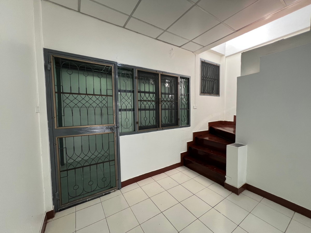 รูป ขายบ้าน หมู่บ้านมนวดี บางบัวทอง    - รูปที่ 4/11