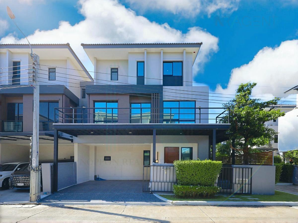 picture For Sell Twin house NINYA KANLAPAPHRUEK 2-story 5 bedroom 5 bathroom - 1/8
