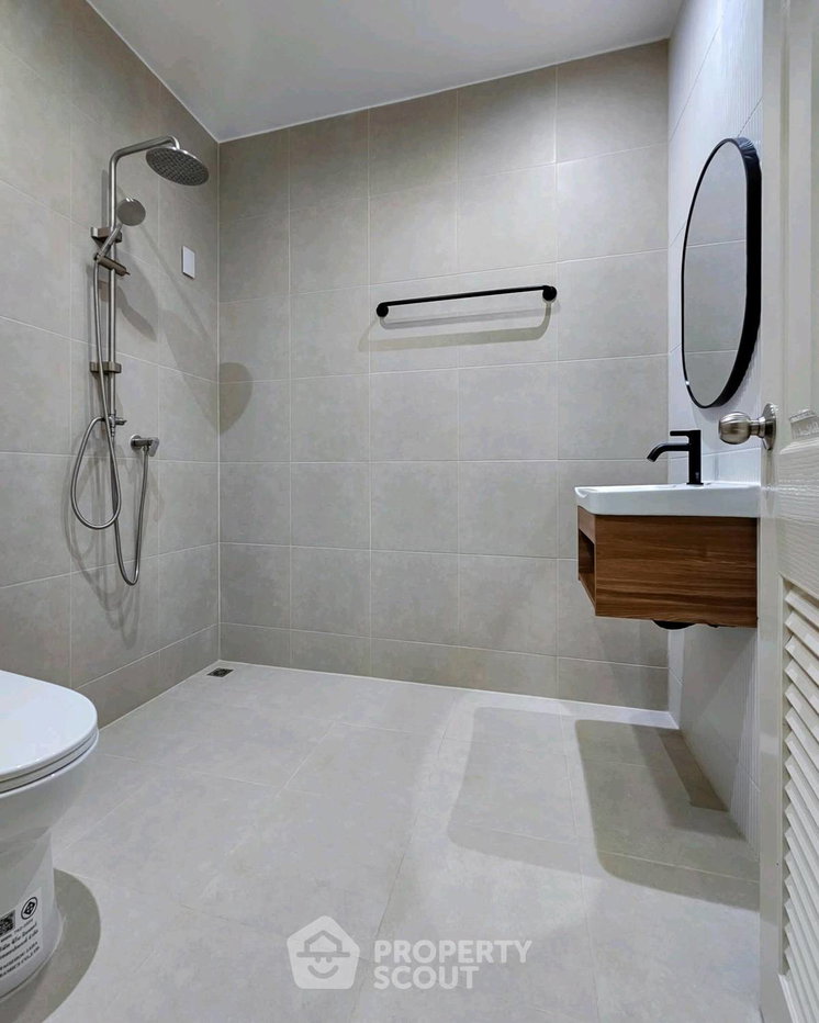 picture 3-BR Townhouse in Bang Rak Yai (ID 3384664) - 22/32