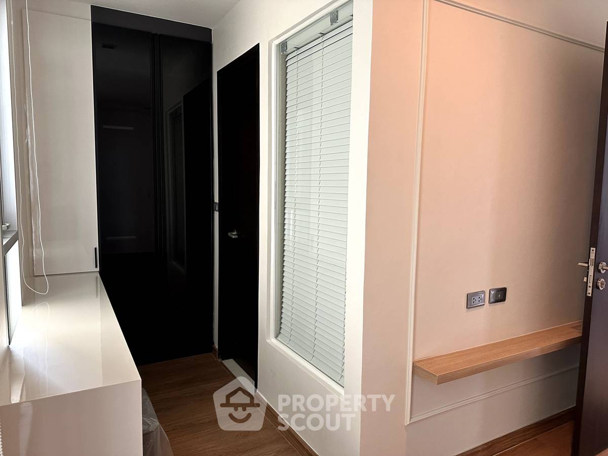 picture 33rd-Floor 3-BR At Sky Walk Residences, 200m To BTS Phra Khanong (ID 3391775) - 11/18