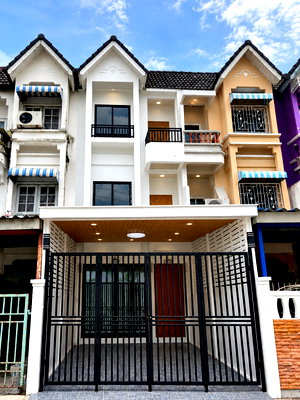 ทาวน์โฮม ลาดพร้าวตอนกลาง โชคชัย 4 ลาดพร้าว 71 นาคนิวาส :  ทาวน์เฮ้าส์ 3 ชั้น | นาคนิวาส 48 แยก 22