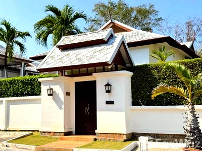 Houses for sale Hua Hin Prachaubkirikhan : 2 Bedroom Villa for sale in Thap Tai, Prachuap Khiri Khan  6855727