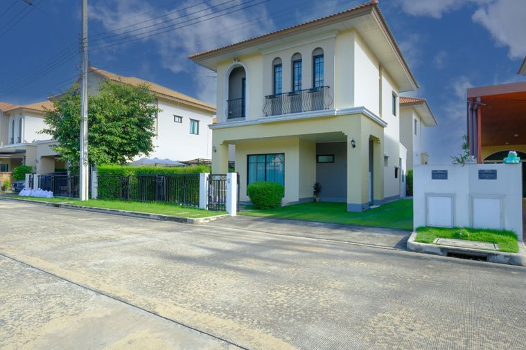 ขายบ้านเดี่ยว 2 ห้องนอน 121 ตร.ม. 54.4 ตร.ว. เดอะ ริคโค้ เรสซิเดนซ์ วงแหวนฯ-จตุโชติ