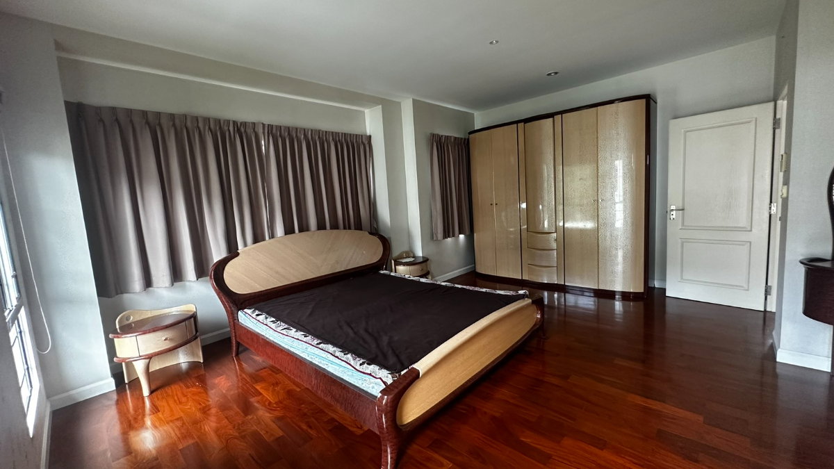รูป บ้านเดี่ยว นันทวัน อุทยาน-อักษะ 68.6 ตร.วา | 200 ตร.ม. บ้านพร้อมสวนสวย ร่มรื่น 4 ห้องนอน 3 ห้องน้ำ ราคา 7,590,0000 บาท สนใจทักไลน์: siriwong.in - รูปที่ 18/25