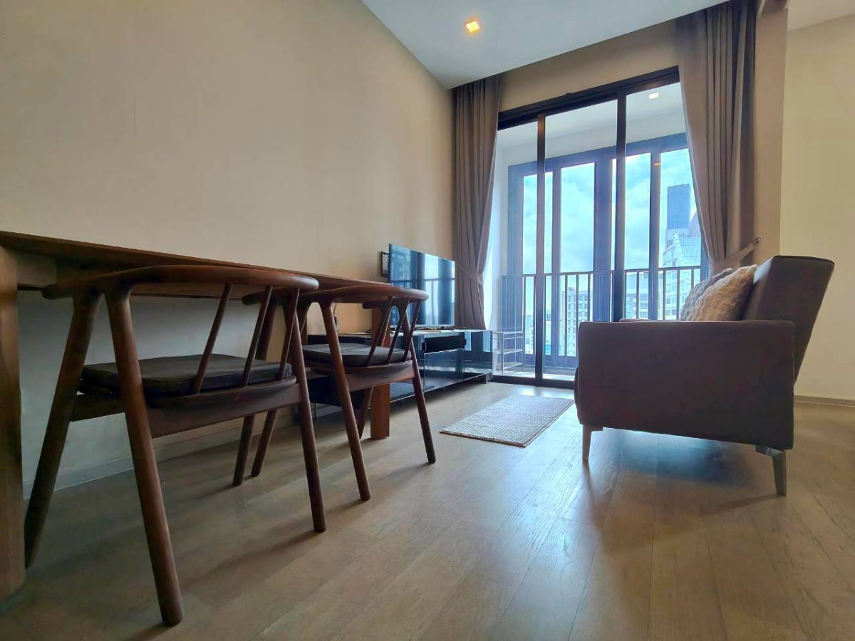 รูป ห้องสวยพร้อมอยู่ Beautiful, move-in ready unit. - รูปที่ 2/24