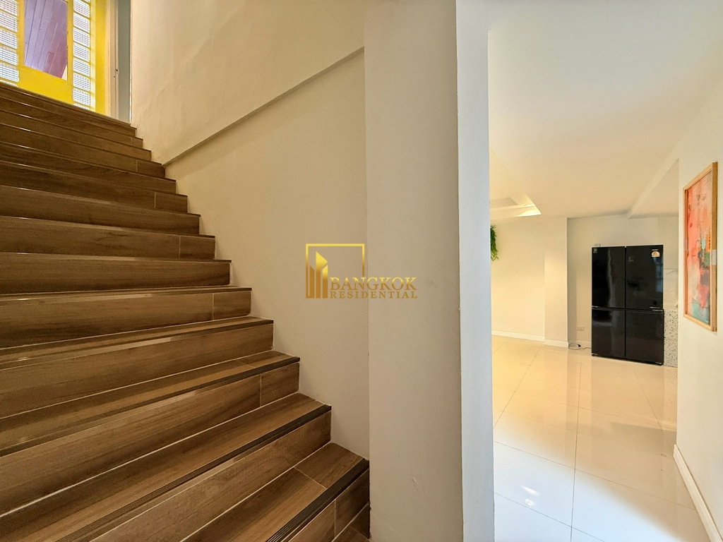 picture Thonglor Classic Home | Spacious 5 Bed Townhouse in Thonglor - BR49108TH - 9/44