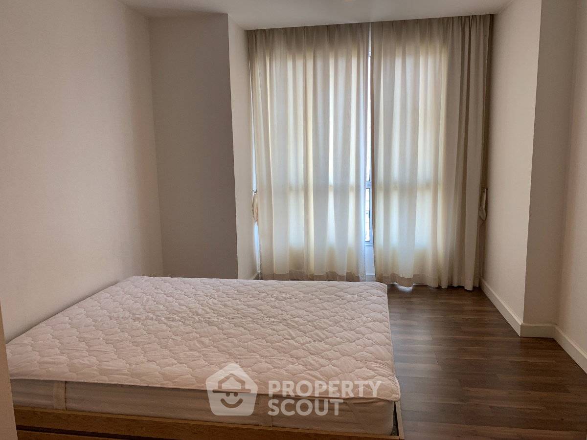 รูป คอนโด 1-ห้องนอน ที่ เดอะ รูม สาทร-ตากสิน ใกล้ BTS โพธิ์นิมิตร (ID 3393309) - รูปที่ 2/7