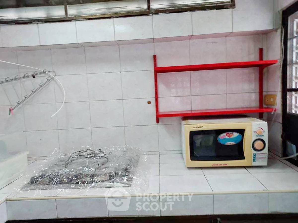 รูป ขายทาวน์เฮาส์ 3 ห้องนอน ในโครงการ Baan Suan Than Village Project บางมด (ID 3396006) - รูปที่ 10/11
