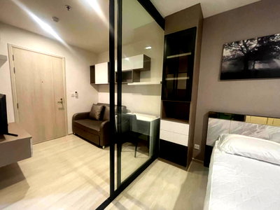 Condos for rent :  Space U 🔥 Beautiful, move-in ready unit! Life Asoke | 30 sq.m., 10th Floor | Fully Furnished | 18,000/month SP0044