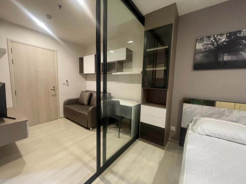 Space U 🔥 Beautiful, move-in ready unit! Life Asoke | 30 sq.m., 10th Floor | Fully Furnished | 18,000/month SP0044