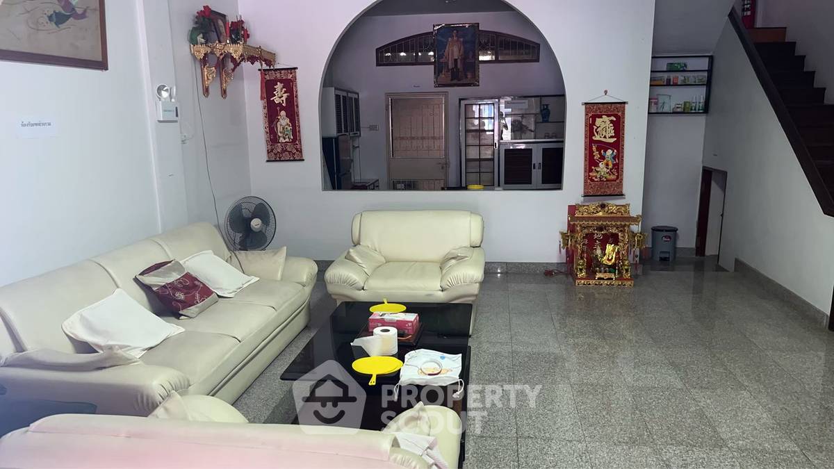 picture Pet-Friendly 3-BR House At Panwadee Village, Wang Thonglang (ID 3394985) - 8/37