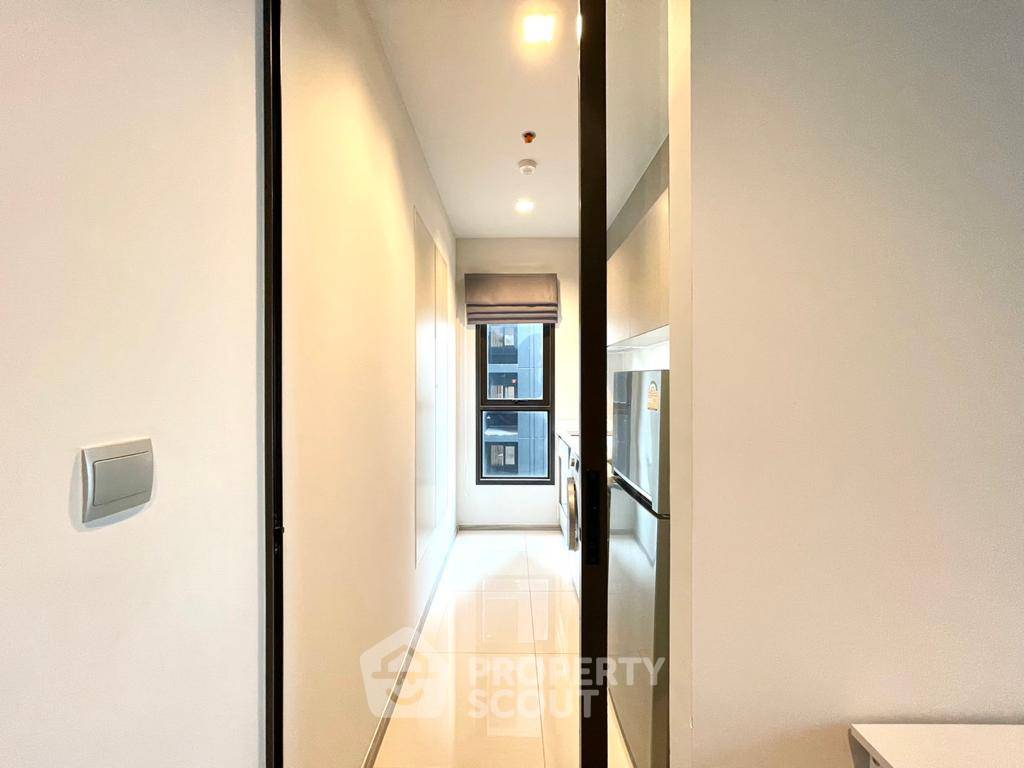 picture 19th-Floor 2-BR Life Asoke - Rama 9 Near MRT Phra Ram 9 (ID 722310) - 11/14