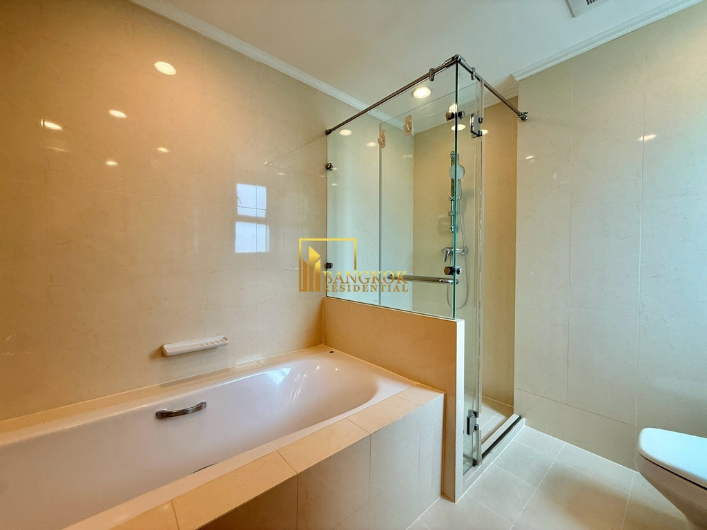 picture Expansive 3 Bedroom Apartment For Rent in Phrom Phong Area - BR0233AP - 24/56