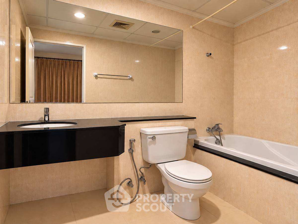 picture 16th-Floor 2-BR Supalai Premier Place Asok Near MRT Phetchaburi (ID 3391872) - 9/10