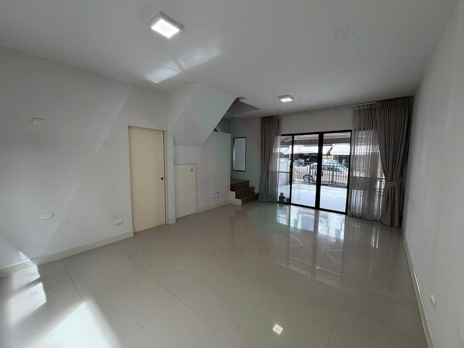 3-bed townhouse for rent, 141 sqm, 17 sq wah, Baan Klang Muang Phahonyothin - Ramintra