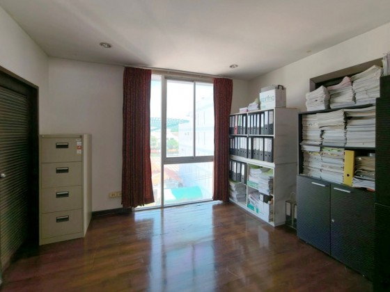 รูป ให้เช่าHome Office 4 ชั้น ซอยลาดพร้าว 31 (น้ำไม่ท่วม)/ ใกล้ MRT ลาดพร้าว / แอร์ 10 เครื่อง / จอดรถ 4 คัน / เหมาะเป็นสำนักงาน จดบริษัทได้ - รูปที่ 7/9