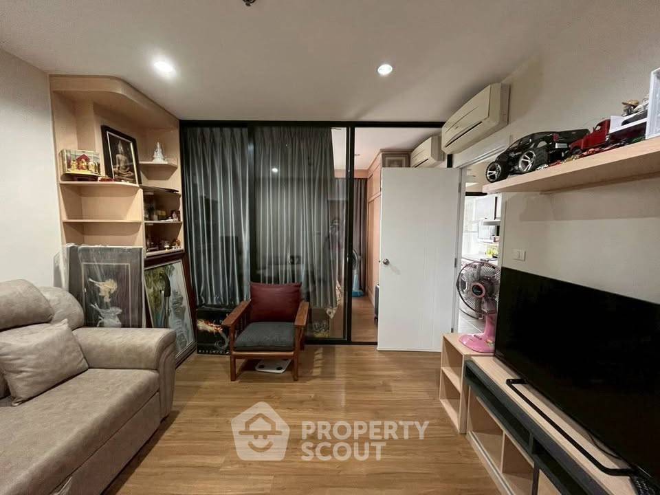 picture 1-BR Condo At The Tree Interchange Near MRT Bang Pho (ID 3389925) - 2/7