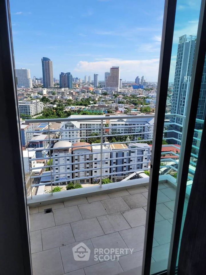 picture 100m To BTS Krung Thon Buri, 1-BR High-Floor Villa Sathorn (ID 3390016) - 2/6