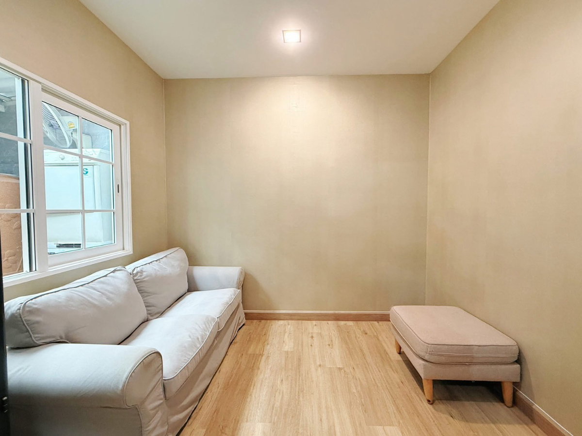 รูป 🏡✨ FOR RENT | GOLDEN TOWN VIBHAVADI–CHAENGWATTHANA 4 ห้องนอน 2 ห้องน้ำ เฟอร์นิเจอร์ครบ - รูปที่ 4/20