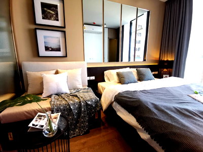 Condos for rent : P-54199 Condo For Rent! Park 24 near BTS Phrom Phong Line@easythaihome 085-592-2897