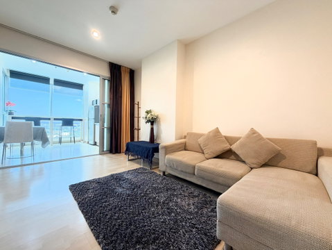 Ready to move in " 𝐑𝐡𝐲𝐭𝐡𝐦 𝐑𝐚𝐭𝐜𝐡𝐚𝐝𝐚 "  1 Bedroom 1 Bathroom 46 Sq.m. Near : MRT-Ratchada