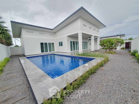 195 Sqm 3-BR Villa In Thap Tai, Hua Hin (ID 1443458)