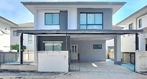 🏘For Rent: Wararom Premium Kaew Nawarat Project. 3 bedrooms, 3 bathrooms, 1 kitchen,parking for 2 cars. ✅ EV charger included. 🏷 30,000 Baht/month. 