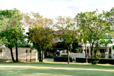 Houses for rent Bangkok : 🏡✨ For Rent | 2-Storey Corner Detached House 🌳 Park View | Near Suan Luang Rama IX & Mega Bangna