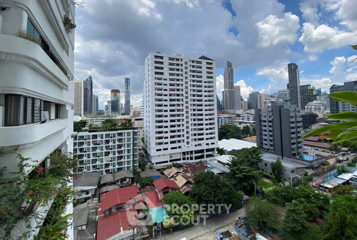 picture 2-BR Condo at Beverly Tower near ARL Makkasan (ID 512398) - 18/18