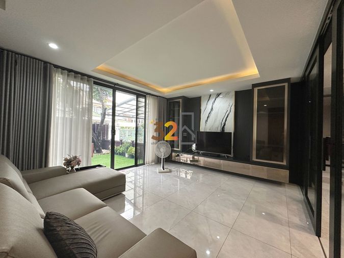 ขายบ้านเดี่ยว 5 ห้องนอน 490 ตร.ม. 97 ตร.ว. เขตดินแดง