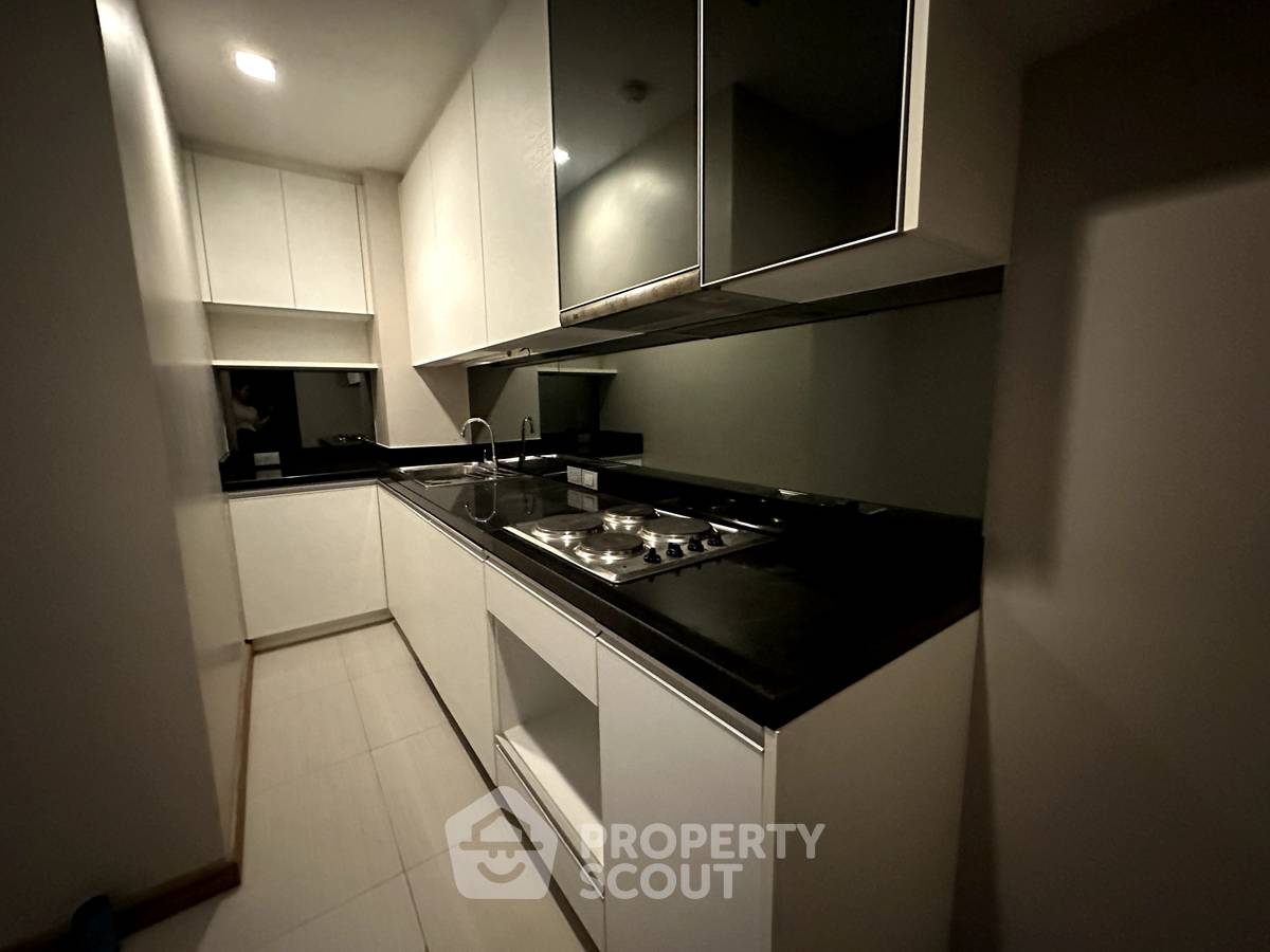 picture 33rd-Floor 3-BR At Sky Walk Residences, 200m To BTS Phra Khanong (ID 3391775) - 9/18