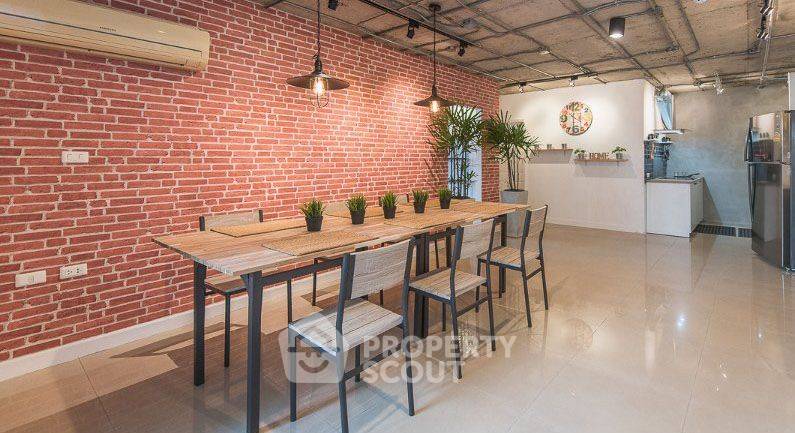 picture 2-BR Condo at Beverly Tower near ARL Makkasan (ID 512398) - 5/18